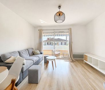 Location Appartement 2 pièces 42m² - Photo 3