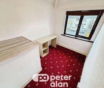 Ty Isaf Park Avenue, Risca, Newport, NP11 - Photo 3