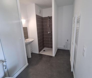 Location Appartement 2 pièces 41m² VALENCIENNES 59300 - Photo 1