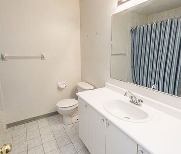For Lease - 120 Railroad Street Unit# 9, Brampton, Ontario - Photo 4