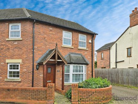 2 bedroom mews to rent - Photo 3