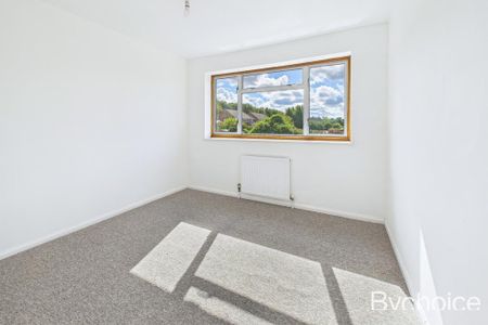 3 bedroom semi-detached house to rent - Photo 4