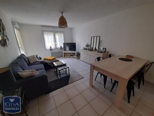 Location Appartement 2 pièces 48m² CAUDEBEC LES ELBEUF 76320 - Photo 1
