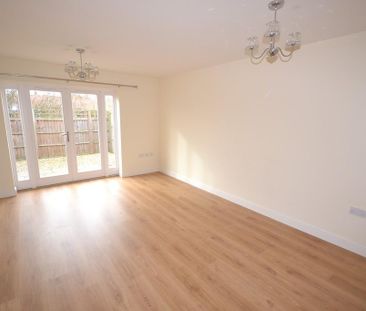 3 bedroom semi-detached house to rent - Photo 5