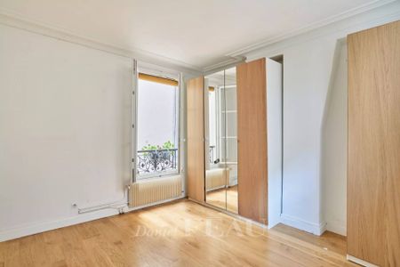 Location appartement, Paris 16ème (75016), 2 pièces, 52.8 m², ref 86395035 - Photo 5