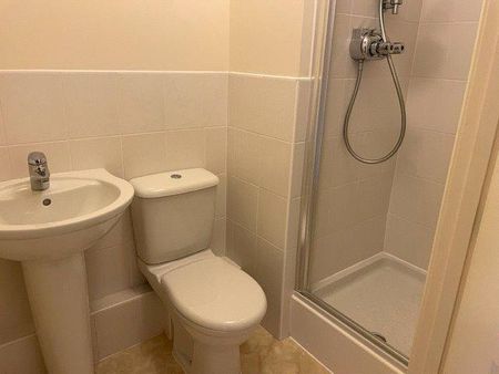 2 bedroom flat to rent - Photo 5