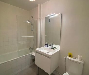 Location Appartement 1 pièce 26m² - Photo 2