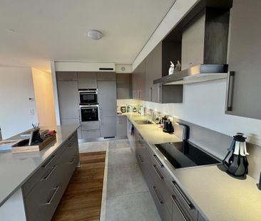 Bel appartement moderne proche du centre ville - Photo 2