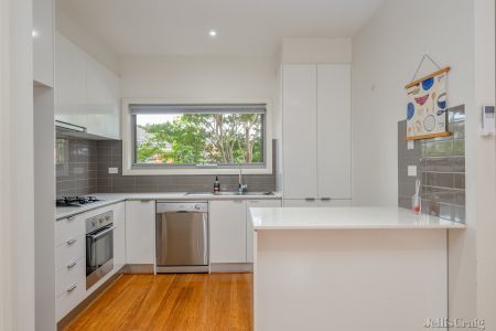 19 Lindsay Street, Reservoir - Photo 5