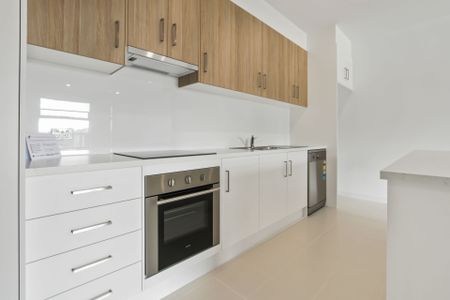 First Floor Apartment With Stunning Views - Photo 5