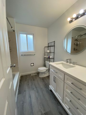 Spacious 3-Bedroom Townhouse in Coach Hill | $2,300 | Available Sept. 1 - Photo 5