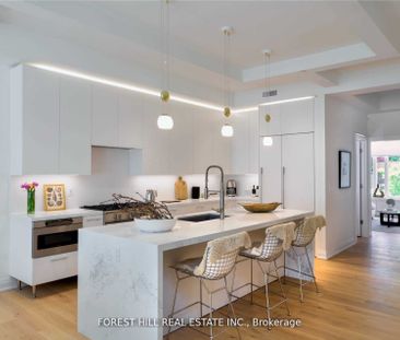 For Lease - 23C Lascelles Boulevard, Toronto, Ontario - Photo 3