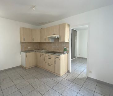 Location Appartement 2 pièces 23m² - Photo 2
