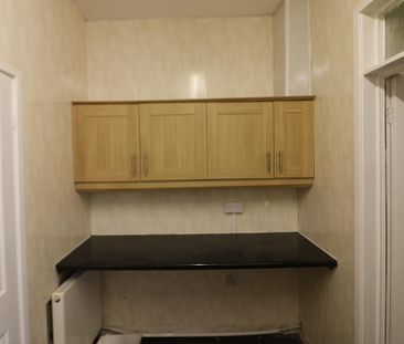 2 bedroom semi-detached house to rent - Photo 4