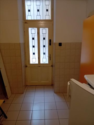 Kiadó részlegesen felújított lakás - Budapest XIII. kerület - Fotó 2