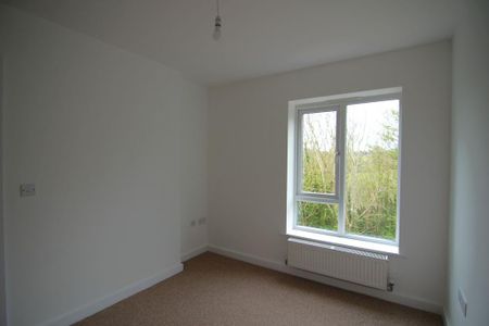 2 bedroom maisonette to rent - Photo 4