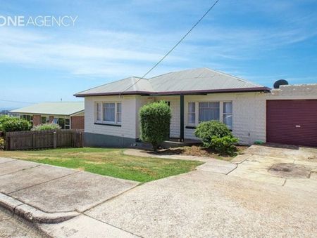 Low maintenance three bedroom home - Photo 5