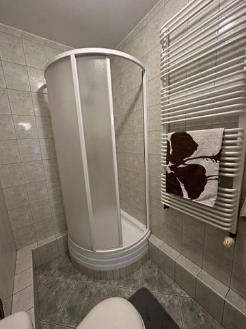 70m2/ 3 Pokoje/ 2 Łazienki/ Garaż/ Blisko Metra - Photo 5