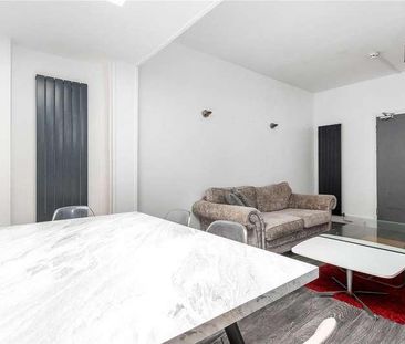 Hainault Road, London, E11 - Photo 5