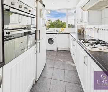 2 bedroom flat to rent - Photo 6