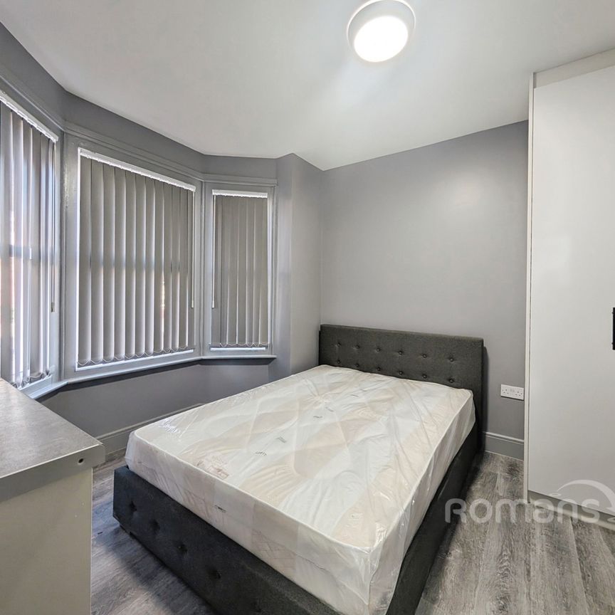 property to rent - Photo 1