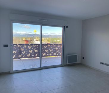 Location Appartement 2 pièces 45m² FREJUS 83600 - Photo 5