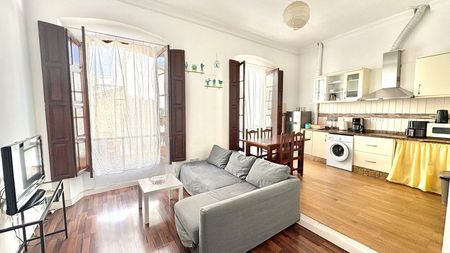 Alquiler de piso en Calle Muro de las Catalinas - Photo 2