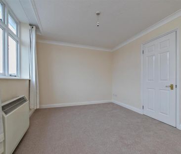 2 bedroom maisonette to rent - Photo 5