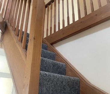 4 bedroom flat to rent - Photo 4
