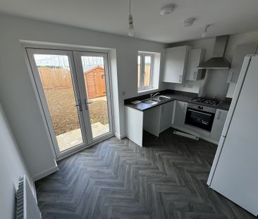 Blumenthal Close, Corby, Weldon - Photo 4