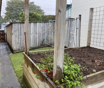 Great Location For This Family Home - Brookfield - Photo 5