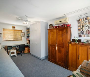 38 Coomber Street, Svensson Heights, Qld 4670 - Photo 3