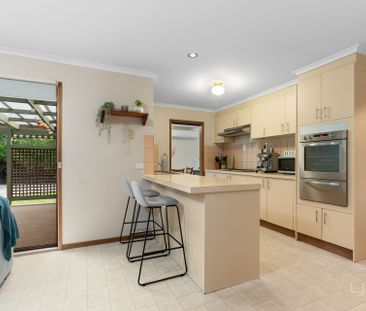 6 Kris Court, Melton West - Photo 6