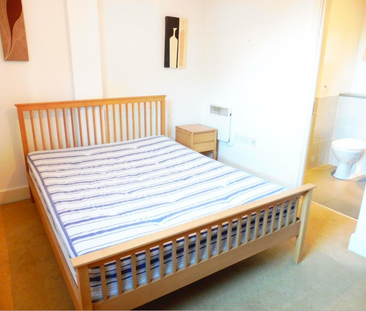 Golate Court, CARDIFF - Photo 4