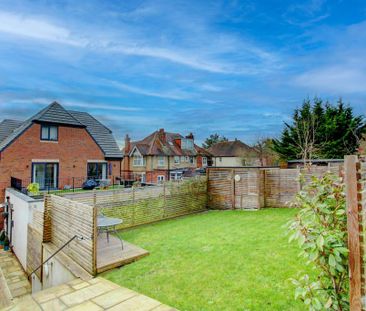 2 bedroom maisonette to rent - Photo 4