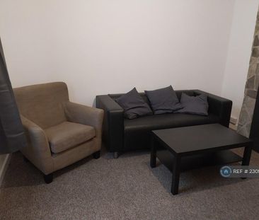 4 bedroom terraced house to rent - Photo 1