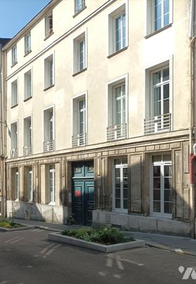 Location Appartement à Rouen (Rive Droite) - Photo 1