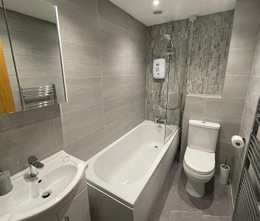 3 bedroom terraced house to rent - Photo 5