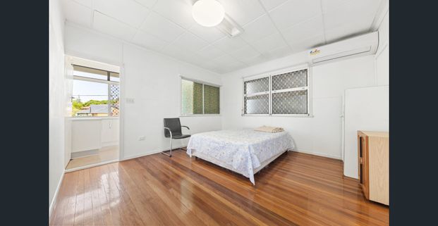 Furnished Shared Accommodation in Sunnybank! - Photo 1