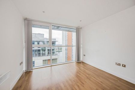 2 bedroom flat to rent - Photo 3