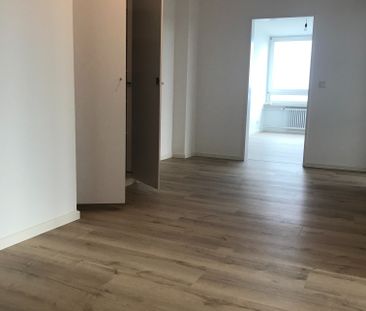 modernisierte 3-Zimmer Wohnung mit Aufzug & Balkon - Photo 3