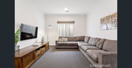 Luxury & lifestyle awaits - Photo 2