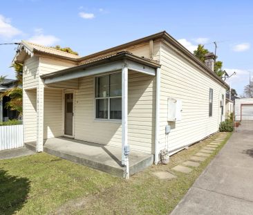 Character filled home on a level sunny block - Photo 4