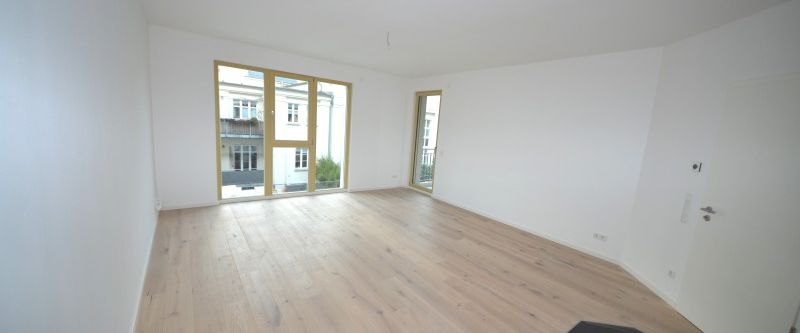 Wunderschöner Neubau in der Südvorstadt – 4-Zimmerwohnung im 2.OG mit Balkon ! - Photo 1