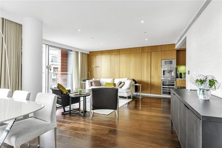 St Giles High Street, Tottenham Court Road, London, WC2H - Photo 4