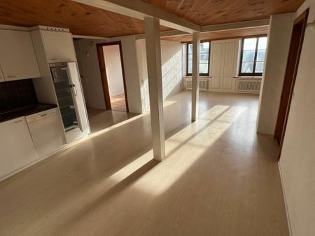 Wohnen auf der Breite - 4.5-Zimmer-Wohnung mit Sitzplatz - Photo 2