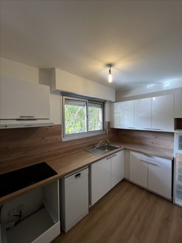 Location Appartement 2 pièces 57m² - Photo 4