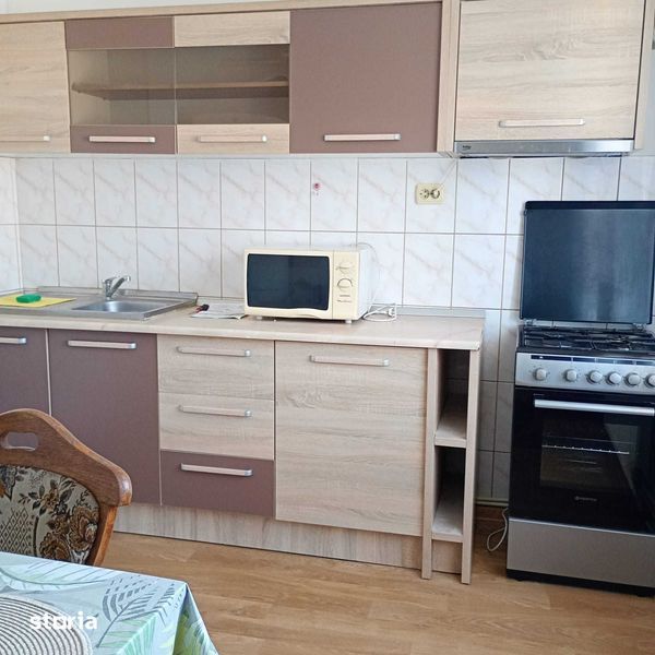Inchiriez apartament 2 camere - Photo 1