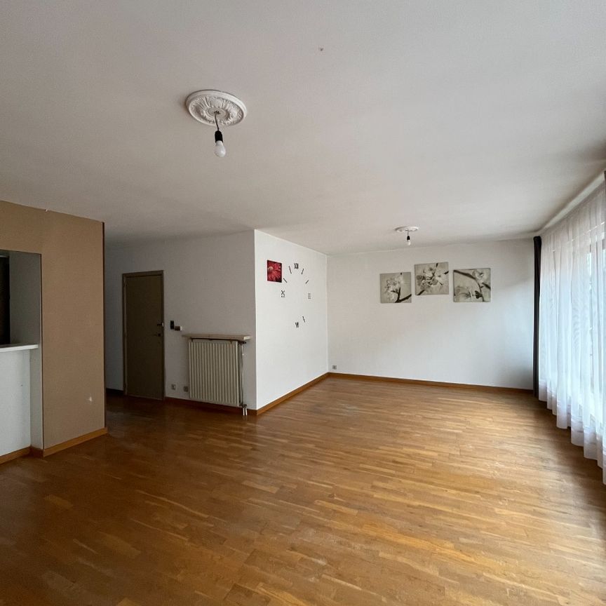 Appartement met 2 slaapkamers te huur in centrum Waregem - Photo 1