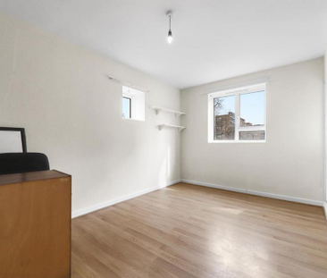 4 bedroom flat to rent - Photo 5 | Rentumo